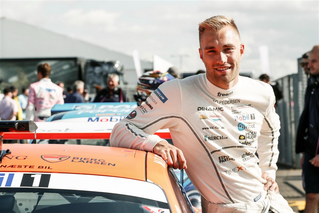 Mikkel O Pedersen glæder sig til at komme bag rattet af en racerbil igen.